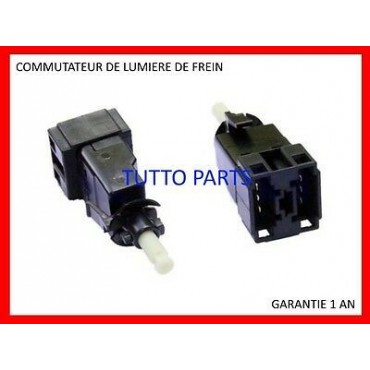 INTERRUPTEUR DES FEUX DE FREINS MERCEDES CLASSE C W202 C200