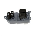 Commande lève vitre platine TOYOTA Yaris P9 2005-2011 848200D100 84820-02230