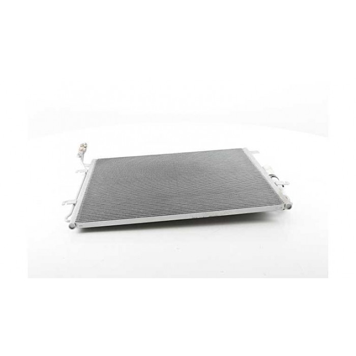 Condenseur de Climatisation Pour Land Rover Discovery III JRB500030 LR018404