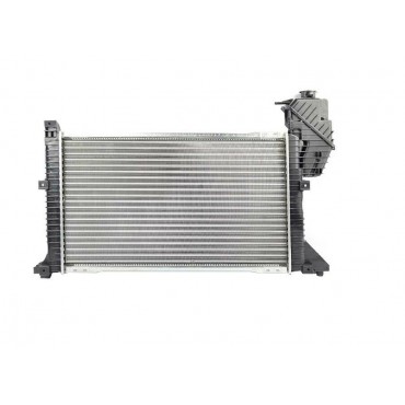 Radiateur d'eau refroidissement moteur MERCEDES Sprinter 9015003300 A9015003100