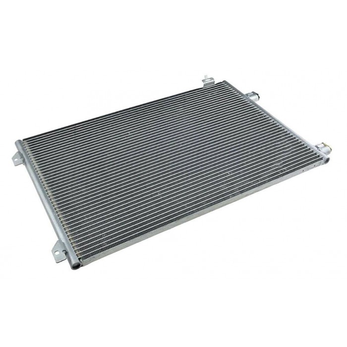 Condenseur de climatisation Pour RENAULT CLIO II THALIA 8671017590 8200245598