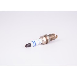 1 Bougie d'Allumage Pour Peugeot Renault VW Bora Caddy III Audi 8200492426