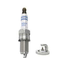 1 Bougie d'Allumage Pour Opel Nissan Suzuki Alto Vauxhall 93193723 B24014A00A
