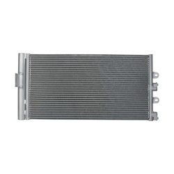 Condenseur de Clim Pour Fiat Punto 51712795 51712975 51763472