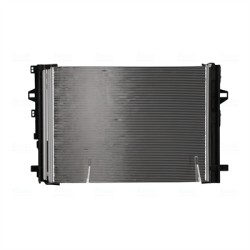 Condenseur de Clim Pour Infiniti Q30 QX30 MERCEDES CLA Classe A B GLA