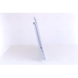 Condenseur de Clim Pour Toyota Yaris 884600D220 8846052170