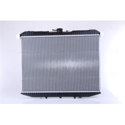 Radiateur Refroidissement Moteur Pour Ford Maverick Nissan Terrano II 1953239