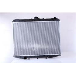 Radiateur Refroidissement Moteur Pour Ford Maverick Nissan Terrano II 1953239