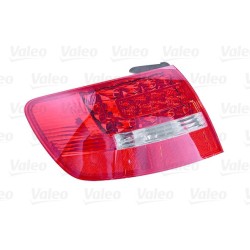 Feu Arrrière Droit Pour Audi A6 4F9945096E