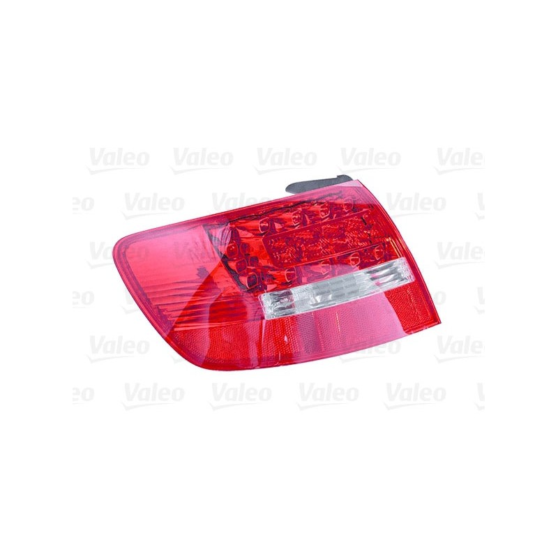 Feu Arrrière Droit Pour Audi A6 4F9945096E